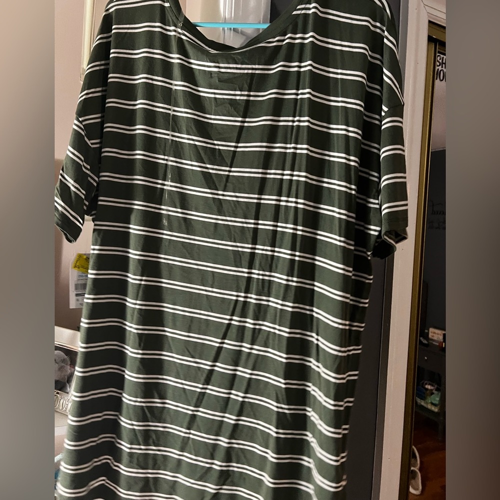 new with tags.Never worn